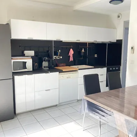 فيلة Superbe Pavillon Proche De La *